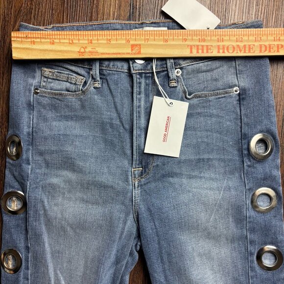 NWT Good American Good Waist Jeans Medium Wash Metal Holes Leg Trim Size 6/28 - Picture 8 of 12